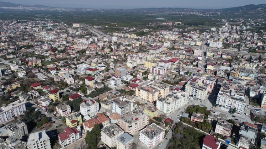 В эпицентре землетрясения в Турции уцелел город