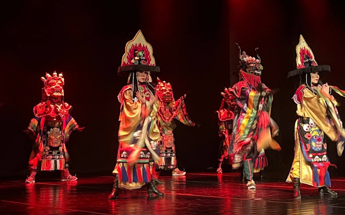 Мост, объединяющий народы