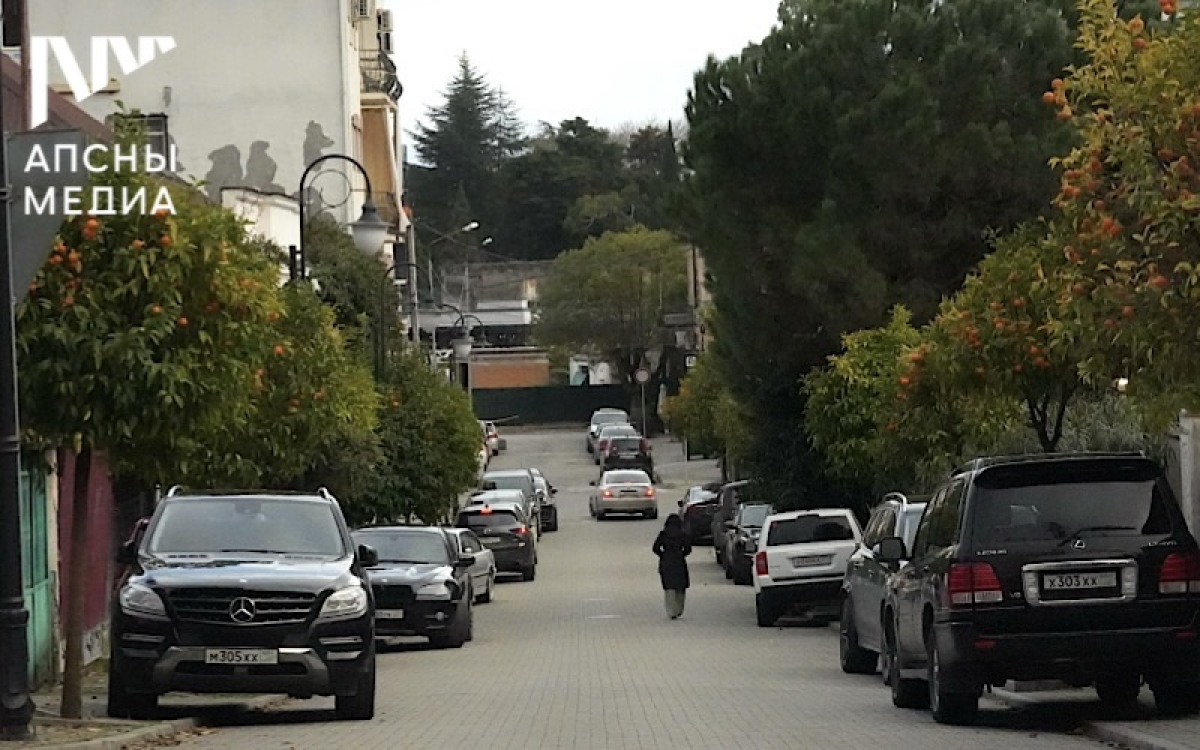 Сухум закладывает новый символ &ndash; &laquo;Апельсиновую аллею&raquo;