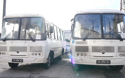 Школам Гагрского и Гудаутского районов переданы два новых автобуса