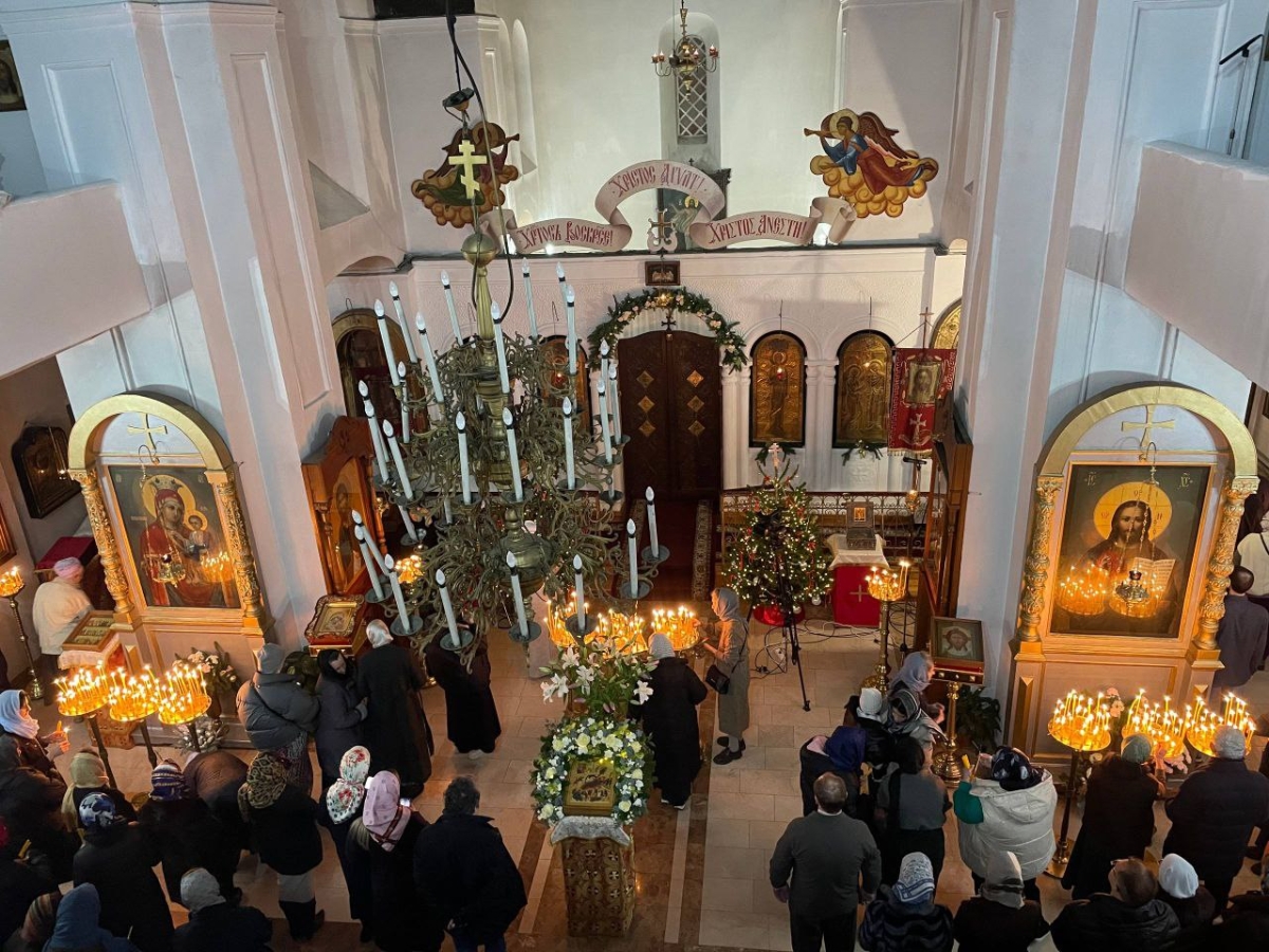 Президент Бадра Гунба поздравил православных христиан с Рождеством Христовым