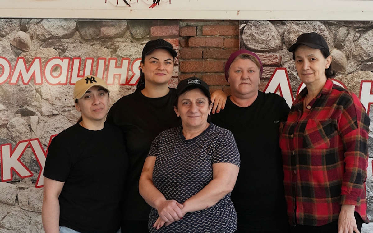 Рядом с нами