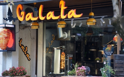 Реклама– это тоже способ сделать язык популярным